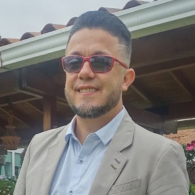 Jorge E. Trujillo F.